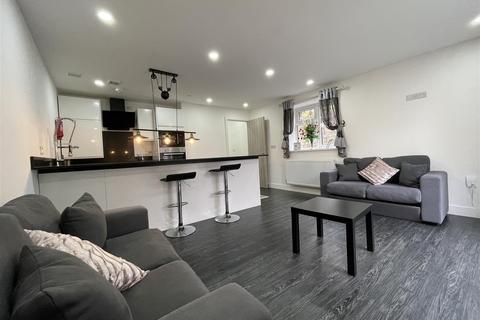 2 bedroom apartment to rent, The Walk, Cardiff