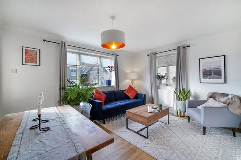 2 bedroom flat for sale, Castledine Road, London, SE20
