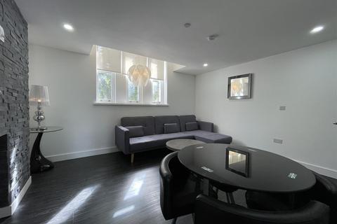 2 bedroom apartment to rent, The Walk, Cardiff