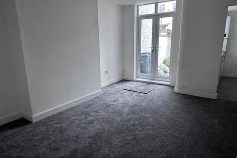 3 bedroom terraced house for sale, Oldham Road, Manchester