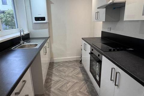 3 bedroom terraced house for sale, Oldham Road, Manchester