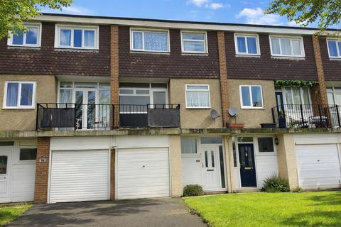 4 bedroom terraced house for sale, Jedburgh Drive, Darlington
