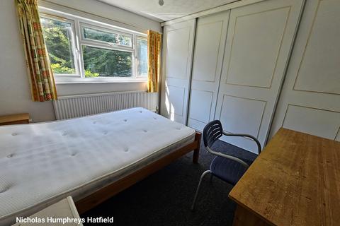 undefined, Indells, Hatfield AL10