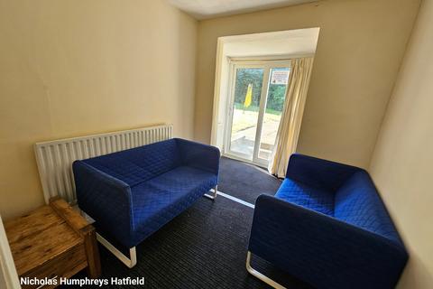 undefined, Indells, Hatfield AL10