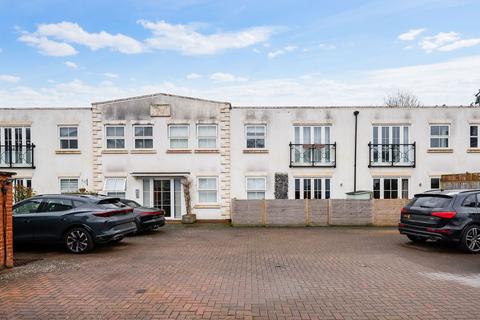 2 bedroom flat for sale, Chantry Mews, Reigate RH2
