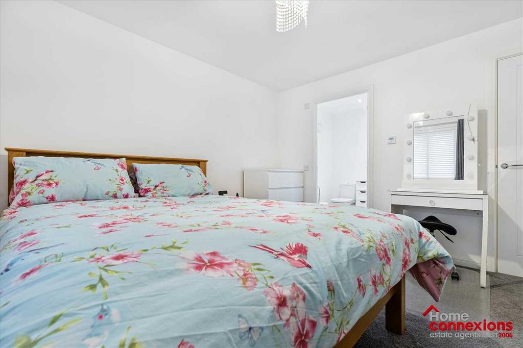 Bedroom One (2)