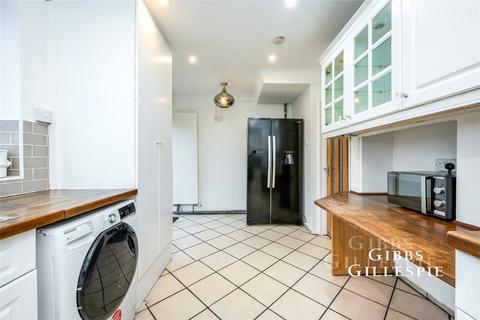 3 bedroom terraced house to rent, Courtenay Avenue, Harrow, HA3