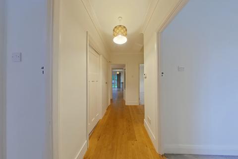 undefined, Barnes Rise, Kings Langley WD4