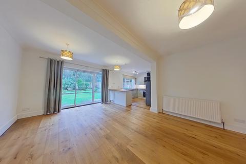 undefined, Barnes Rise, Kings Langley WD4