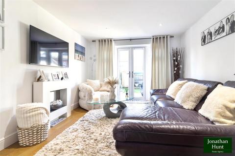 undefined, London Road, Buntingford SG9