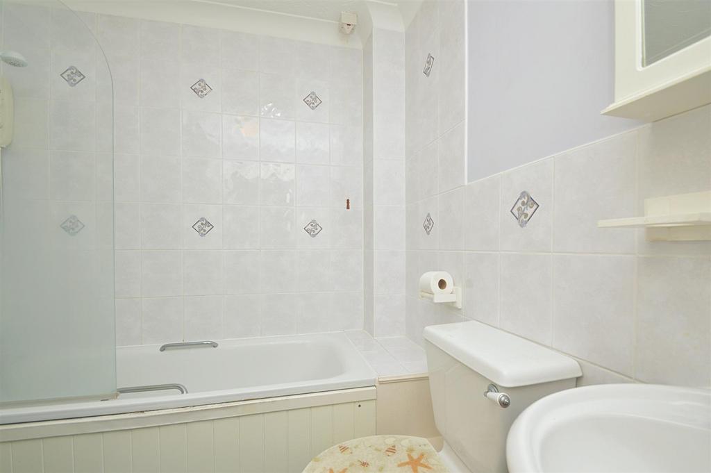 Bathroom2.jpg