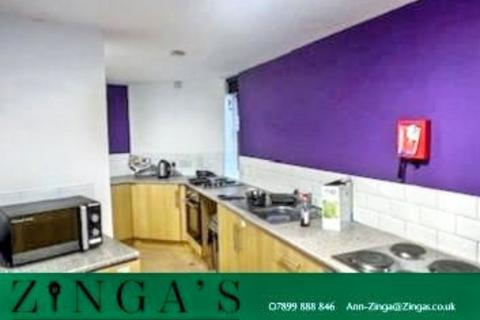 undefined, St. Anns Lane, Leeds, West Yorkshire, LS4 2SJ