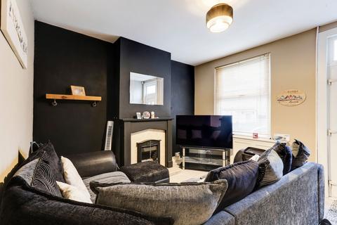 3 bedroom end of terrace house for sale, Austin Street, Nottingham NG6