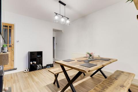 3 bedroom end of terrace house for sale, Austin Street, Nottingham NG6
