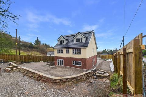 undefined, Dol Uchaf, Ruthin Road, Gwernymynydd
