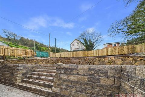 undefined, Dol Uchaf, Ruthin Road, Gwernymynydd