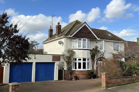 undefined, North Western Avenue, Northampton NN2