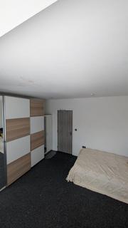 1 bedroom in a house share to rent, Princes  Avenue, Watford WD18