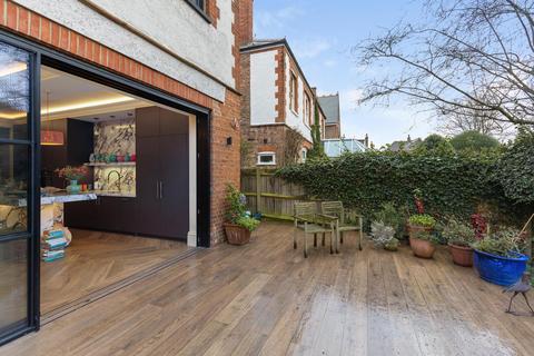 undefined, London W3