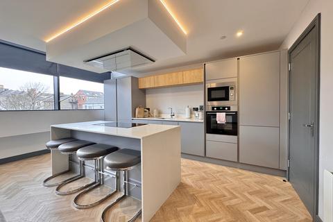 2 bedroom flat for sale, The Moorwell, Windsor Road