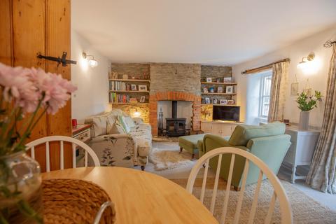 2 bedroom terraced house for sale, Gastons Road, Malmesbury, SN16