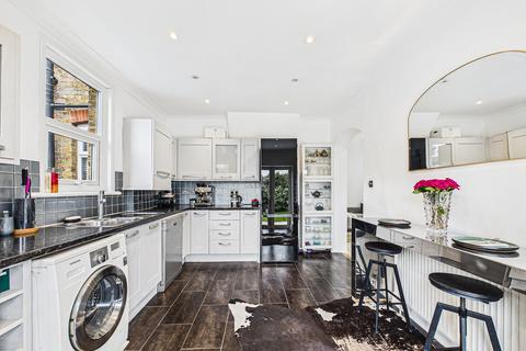 2 bedroom apartment for sale, Ditton Court Road, Westcliff-on-sea, SS0