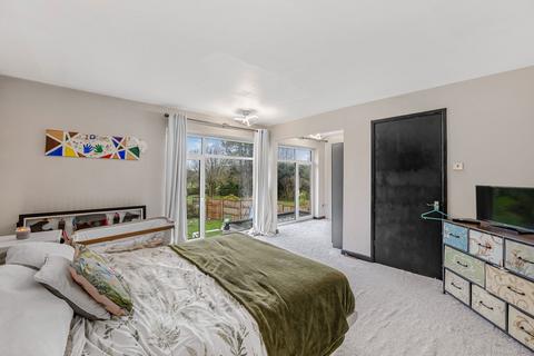 4 bedroom detached house for sale, Rectory Road, Leicester LE7