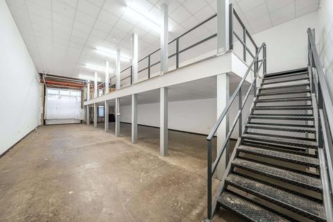 Industrial unit to rent, Oxgate Ln London NW2 7HU