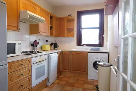 2 bedroom flat to rent, 181, Broughton Road, Edinburgh, EH7 4LN