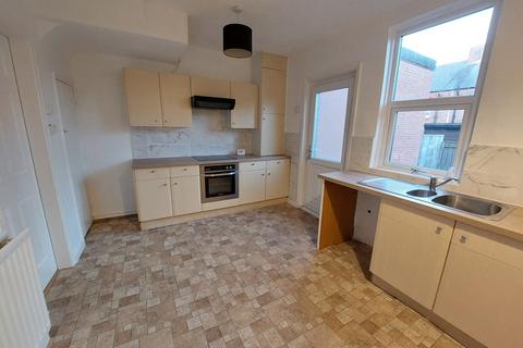 2 bedroom terraced house to rent, Seymour Street, Bishop Auckland DL14