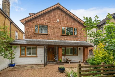undefined, Pinewood Road London SE2