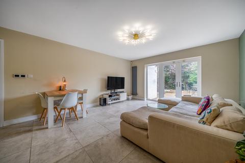 undefined, Pinewood Road London SE2