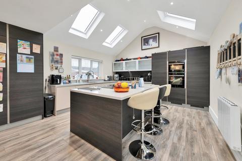 4 bedroom detached house for sale, Baker Drive, Cambridge CB25