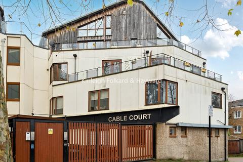 Rope Street, Surrey Quays, London, SE16