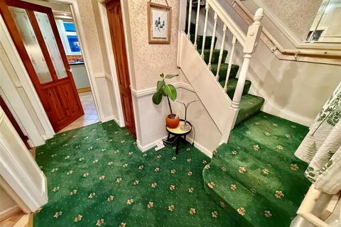 3 bedroom end of terrace house for sale, Charles Street, Chirk