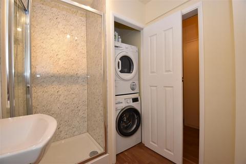 1 bedroom apartment to rent, Charlwood Road, Horley