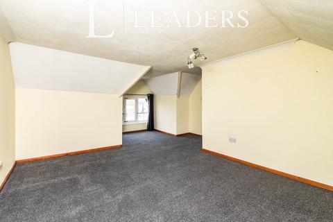 2 bedroom flat to rent, High Street, Lowestoft, Suffolk, NR32