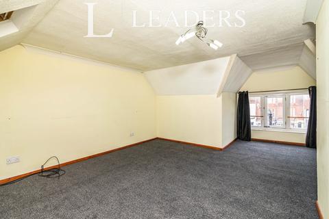 2 bedroom flat to rent, High Street, Lowestoft, Suffolk, NR32