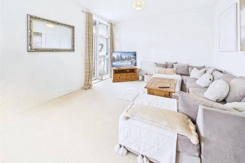 1 bedroom apartment for sale, Armistice Avenue,  Beaulieu Park