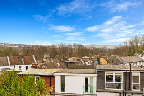 3 bedroom end of terrace house for sale, Kingsley Road, Brighton