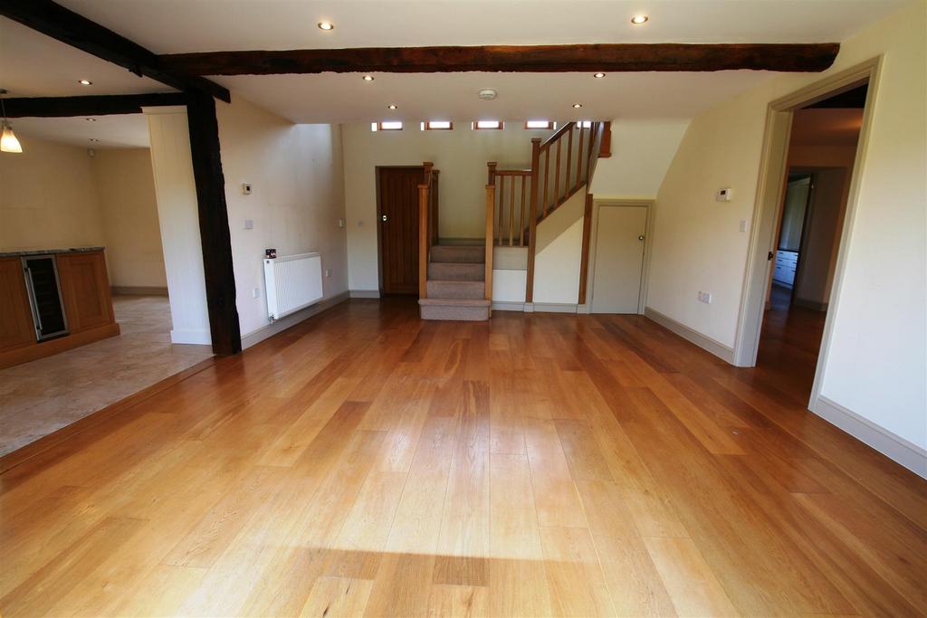 Greenhillfarmbarns,1dininghall2.JPG