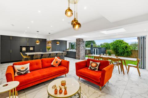 4 bedroom detached house for sale, Windmill Close, Hove