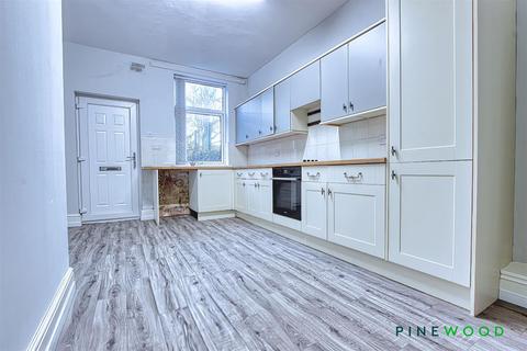 3 bedroom apartment to rent, Market Street, Chesterfield S43