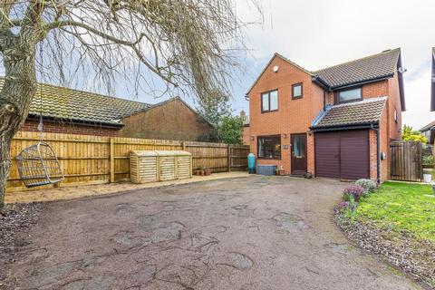 Alexander Close, Abingdon OX14