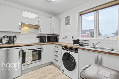 undefined, Valentine Lane, Chepstow