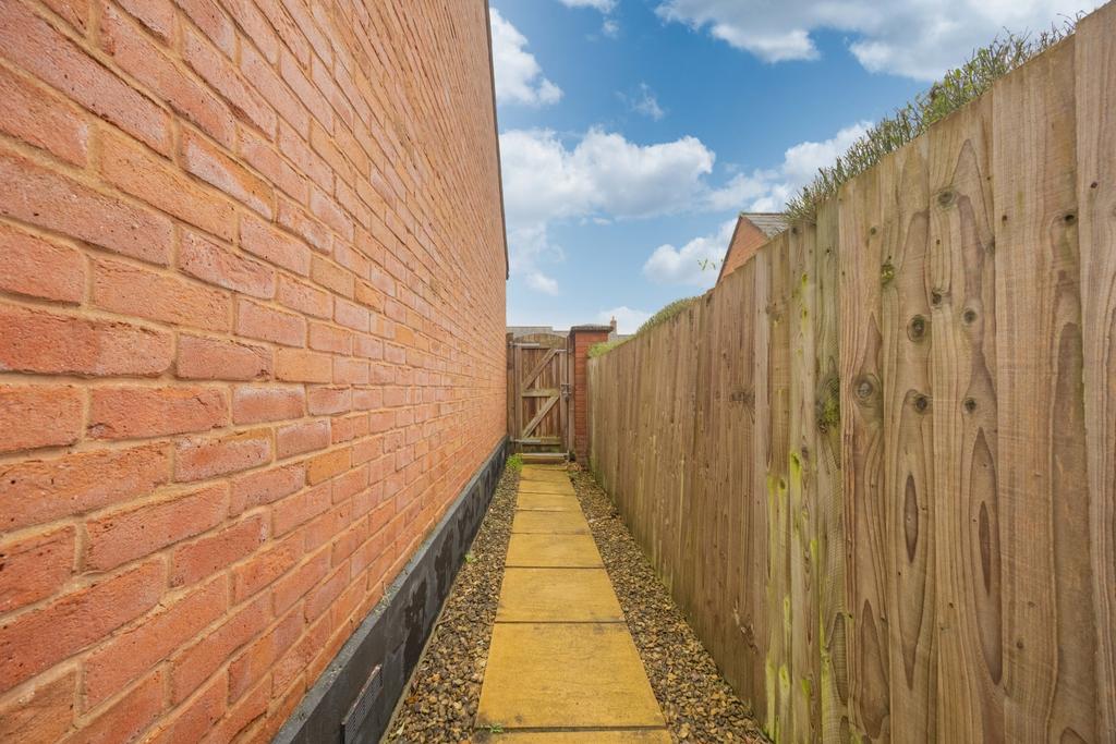 Ewemove Taunton Georges Mews (10)