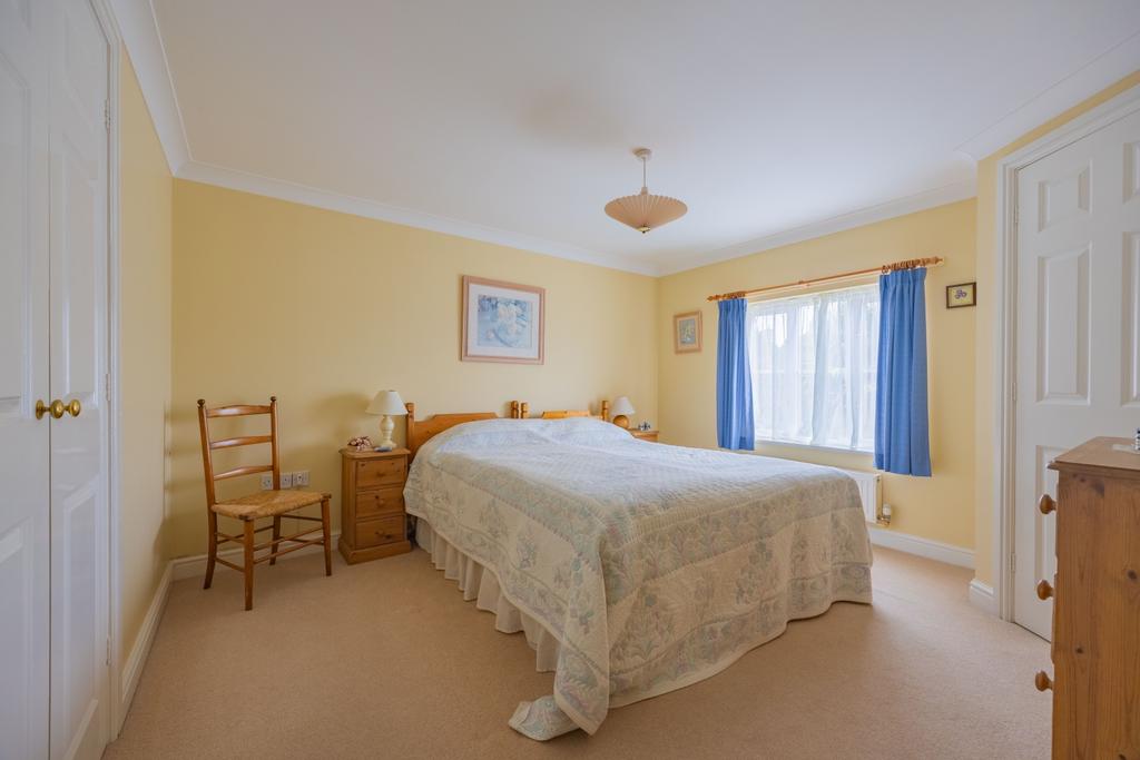 Ewemove Taunton Georges Mews (16)
