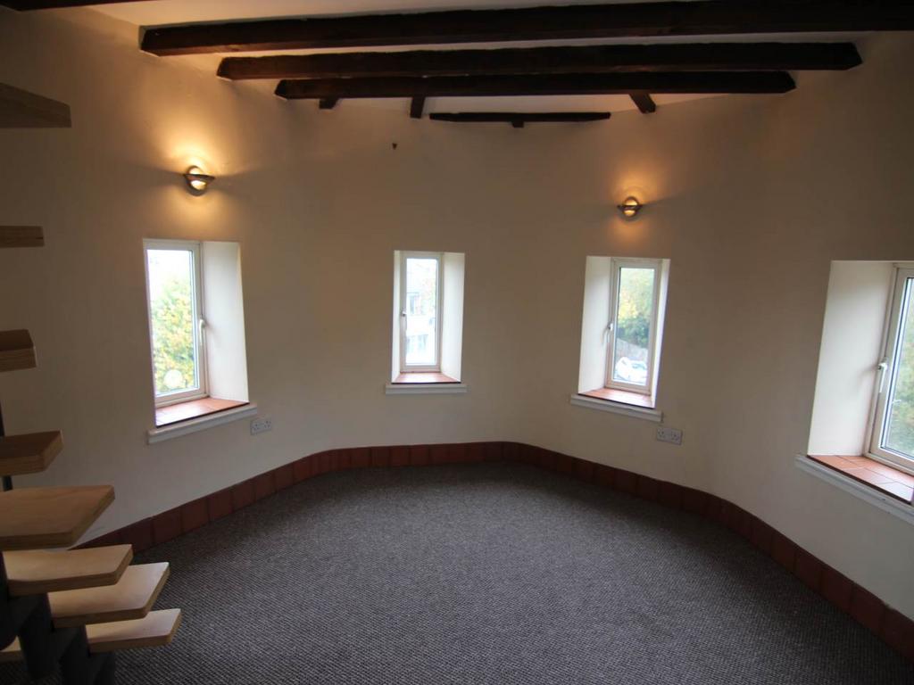 Turret lounge