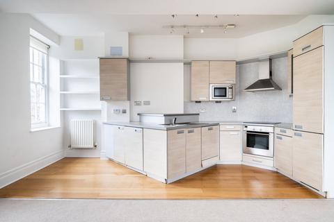 2 bedroom flat to rent, Windlesham Road, Brighton BN1