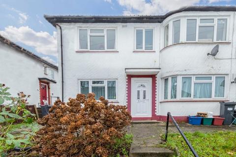 2 bedroom flat to rent, Redesdale Gardens, Isleworth TW7